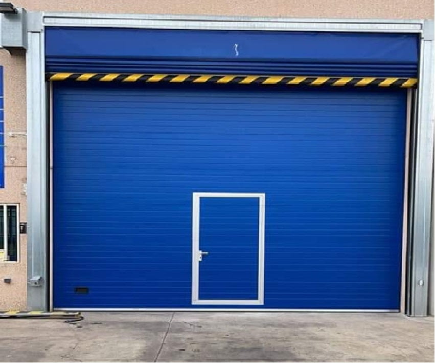 PUERTAS INDUSTRIALES EN PATERNA